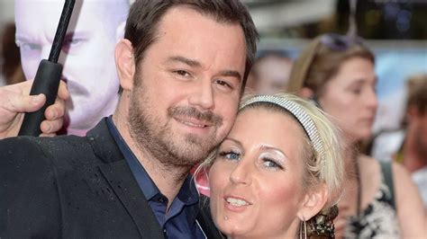 jellied eels bubbles for west ham and celebs inside danny dyer s spanish themed wedding to