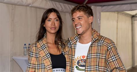 Rapper lil' kleine werd op zaterdagnacht gearresteerd tijdens een vakantie op ibiza. Lil' Kleine en Jaimie over vermeend geweldsincident Ibiza ...