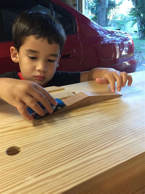 The original design also had a bench hook on one sand the entire bench, base and top, smooth. Split-Top Roubo Workbench by Squeazle | SimpleCove ...