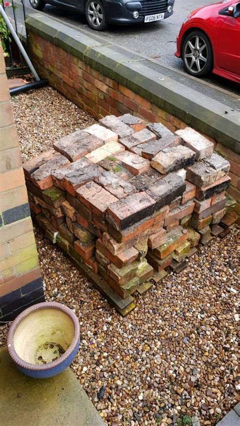2 Pallets Of Old Bricks In Littleover Derbyshire Gumtree