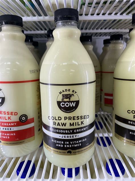 MADE BY COW COLD PRESSED RAW MILK 1 5L JERSEY MILK