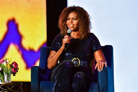 Michelle Obama Wore Her Natural Curls And People Are Living For It