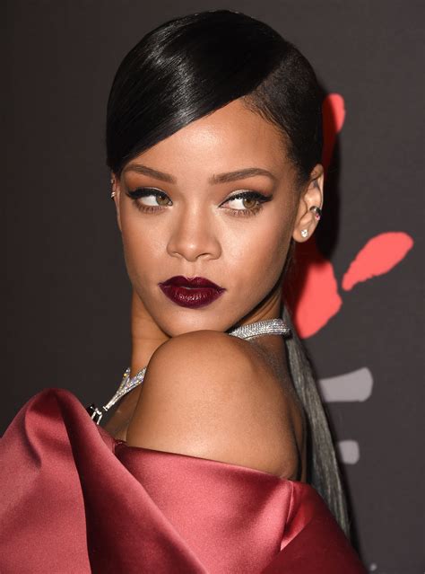 Rihanna 16 Sexy Pouts That Ll Make You Forget About Kylie Jenner S Lips Popsugar Beauty