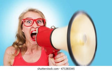 Screaming Megaphone Funny Images Photos Et Images Vectorielles De Stock Shutterstock