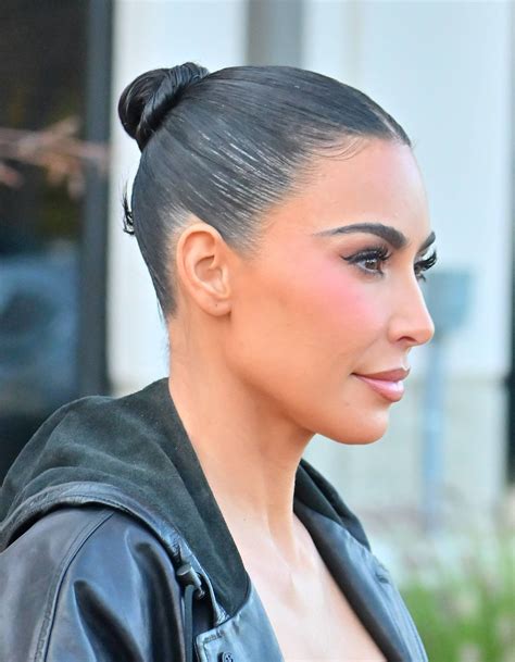 Kim Kardashian Critics Spot Her Real Thinning And Breaking Hair Without Wigs Or Extensions