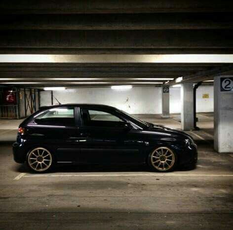 Die weitgehende abwesenheit moderner assistenzsysteme lässt aber das fortgeschrittene alter der baureihe erkennen. Seat Ibiza 6L | Ibiza 6l, Ibiza tunning, Ibiza cupra