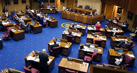 Moderate Gop Lawmakers Exist In Name Only Study Finds Arizona
