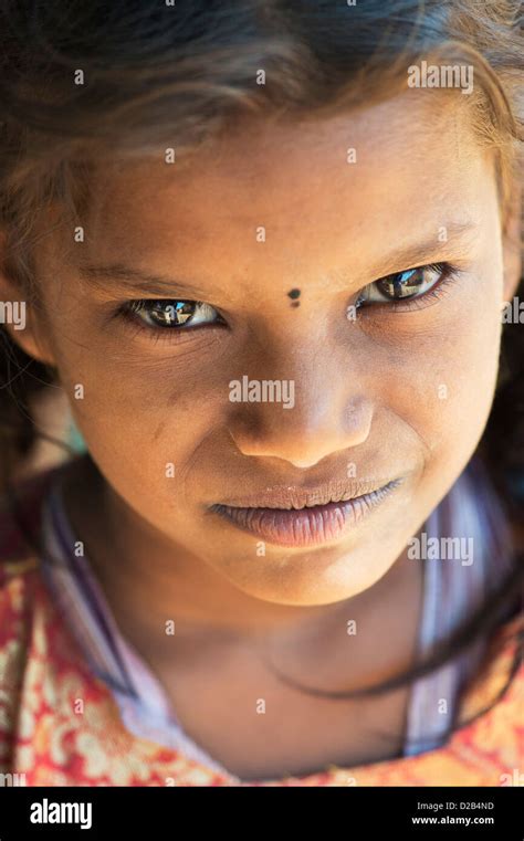 Indisches Kindergesicht Fotos Und Bildmaterial In Hoher Auflösung Alamy