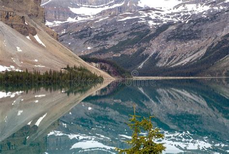 Bow Lake Banff National Park Rocky Mountains Canada Stock Photo