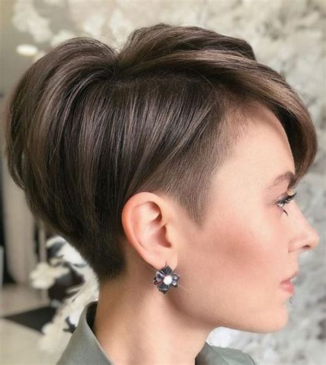 20 Feminine Undercut Pixie Cuts For Women In 2022 Short Hair Models