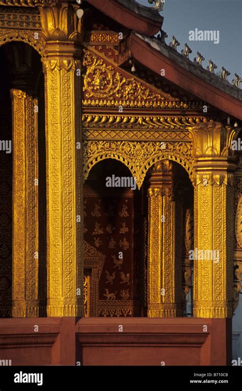 Golden Columns Hi Res Stock Photography And Images Alamy