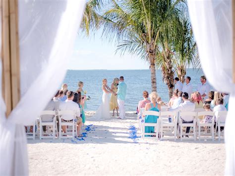 North shore, kaua'i | hanalei bay offers several great locations for a beach wedding, with fantastic mountain and ocean views! Florida Keys Wedding Venue Hidden Beach • Key Largo ...