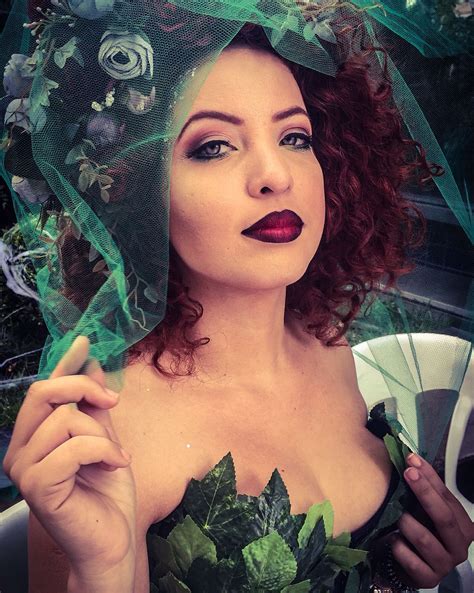 Check spelling or type a new query. Diy Poison ivy costume, hair and makeup | Hair makeup, Hair styles, Ivy costume