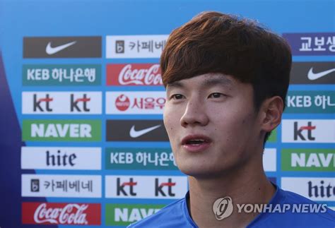 ❌ 어제 축구 경기를 늦게까지 봤어서 오늘 늦잠 잤어요. 주장 연제민 "남은 경기 한 골도 내주지 않겠다" | 연합뉴스