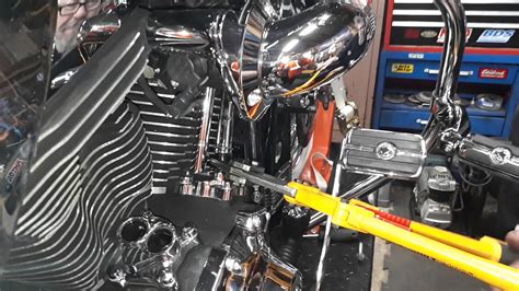 How To Remove Harley Davidson Pushrods Youtube