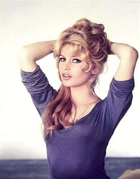 30 Rare Color Photographs Of A Young And Beautiful Brigitte Bardot In