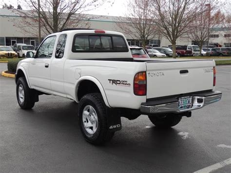 1999 Toyota Tacoma Limited 2dr 4x4 5 Speed Manual Sunroof