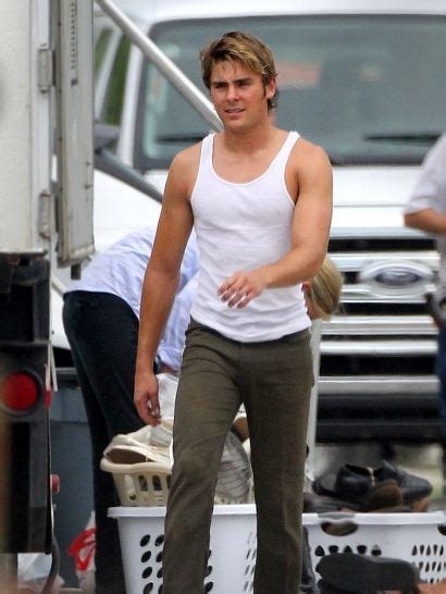 Zac Efron Flashes His Guns In New Orleans