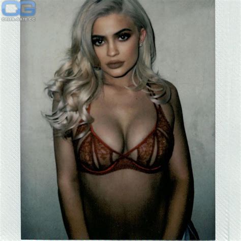 Kylie Jenner Nackt Nacktbilder Playboy Nacktfotos Fakes Oben Ohne