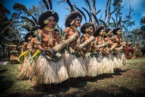 Papua New Guinea Tribes From Enga Province ∞ Anywayinaway