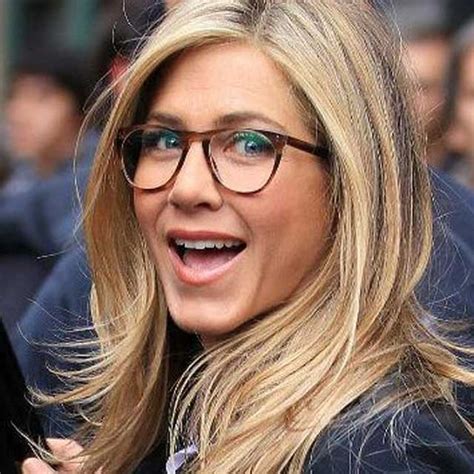 Jennifer Aniston One Of Garys Faves Sporting Oliver Peoples Eyeglasses • Mill House Inn