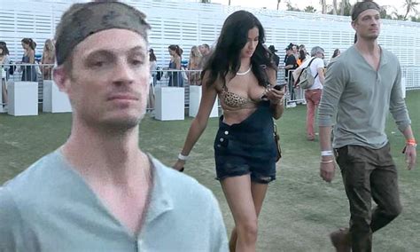 Digital spy via yahoo news· 1 year ago. Joel Kinnaman steps out with model girlfriend Kelly Gale ...