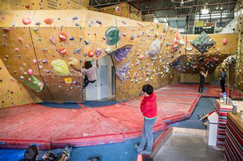 10 Fun Things To Do With Kids Indoors In Toronto