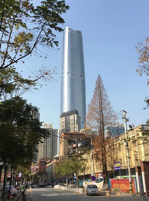 Wuhan greenland center is an under construction skyscraper in wuhan, china.due to airspace regulations, it has been redesigned so its height does not exceed 500 meters above sea level. WUHAN | Greenland Center | 476m | 1560ft | 97 fl | U/C ...