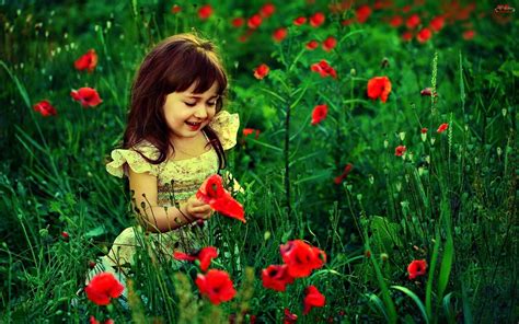 If you're looking for the best cute wallpapers for girls then wallpapertag is the place to be. Cute Baby Girl pictures For Facebook Profile - WeNeedFun