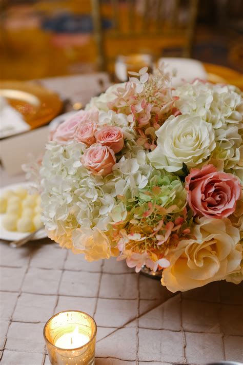 Low Hydrangea And Rose Centerpieces