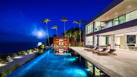 279 Million Stunning Oceanfront Contemporary Residence In Malibu Ca