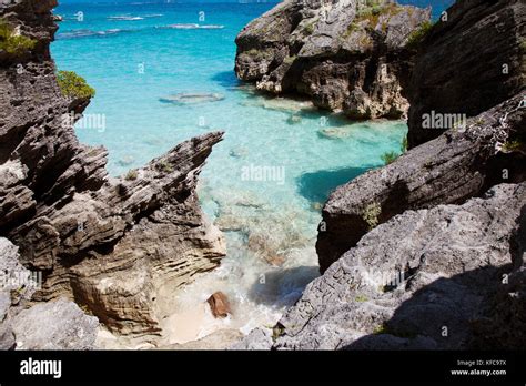 Bermuda Rocks And Beaches At Warwick Long Bay Stock Photo Alamy