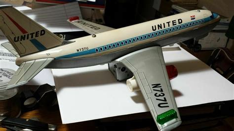 Vintage 1967 Tin Boeing 737 United Battery Op Jet Air Plane Toy And Box