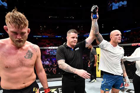 Ufc Fight Night 153 Results Smith Submits Gustafsson Who Called It Quits Mykhel