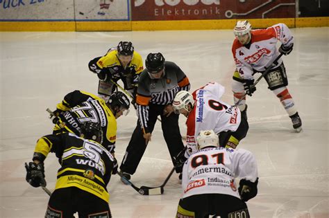 The european centre for disease prevention and control (ecdc) is an agency of the european union (eu) whose mission is to strengthen europe's defences against infectious diseases. 16-03-2014_eishockey_ecdc-memmingen_indians_erc-sonthofen ...