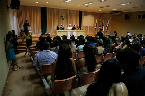 .do pará (uepa) de santarém denunciaram nesta semana a falta de professores na instituição. Uepa Santarém Oficial