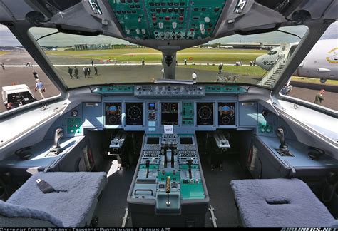 Sukhoi Ssj 100 95b Lr Superjet 100 Rrj 95b Utair Aviation