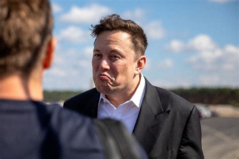 Elon musk is the eccentric billionaire behind some of the world's most innovative companies including spacex and tesla. Elon Musk's Net Worth Just Took a Record-Breaking Nose Dive