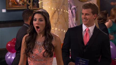 Image Phoebe And Link At Prom The Thundermans Wiki Fandom