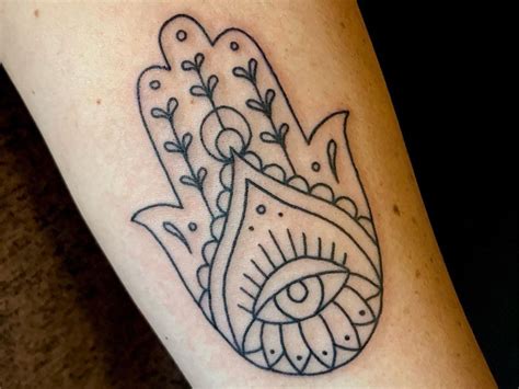 Top 15 Exclusive Hamsa Tattoo Designs In 2023 Styles At Life