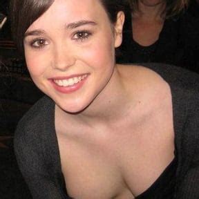 Ellen Page Flaunts Her Awkward Cleavage