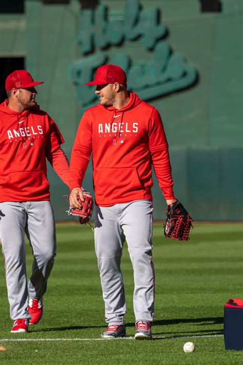 What Pros Wear Mike Trouts Nike Zoom Force Trout 8 Turfs What Pros Wear