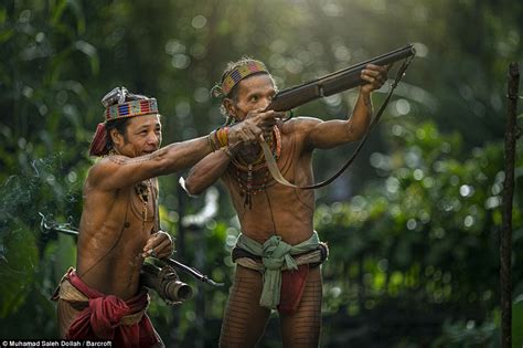 The Tattooed Tribe Snaps Follows Daily Lives Of The Mentawai In West