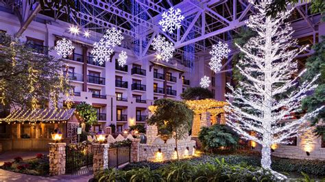 Ice Returns To Gaylord Texan For Christmas 2022