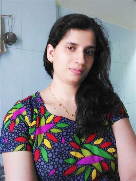 Muslim Aunty Nice Boobs Showing Sexy Indian Photos Fap Desi
