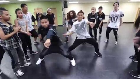 Now watch me whip whip watch me nae nae (can you do it?) Silento | Watch Me (Whip/Nae Nae) | @ProdigyDanceLV # ...
