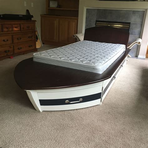 Pottery Barn Speedboat Trundle Bed For Sale In Renton Wa Offerup