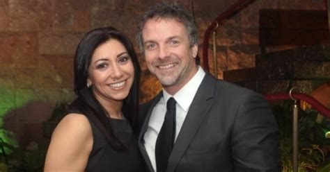 Borgeat compartió una romántica celebración que tuvo junto a su pareja, la reconocida abogada carmen gloria arroyo, en el marco junto a la postal, bernardo detalló que #vinoterapia por dentro y por fuera, chocolates y rosas para terminar una maravillosa tarde después de muchas aventuras. Carmen Gloria Arroyo reveló escena de celos a Bernardo ...