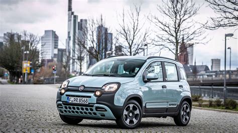 Fiat Panda Cross Hybrid Fahrbericht Review Test