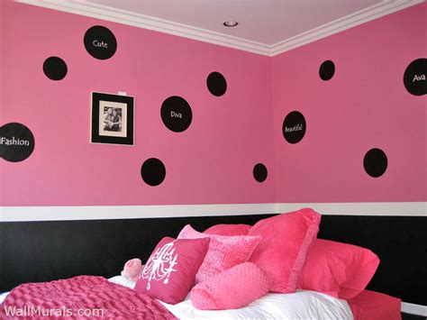 There are countless wall mural ideas that you can choose since creativity is the only limitation. Wall Murals for Teens & Tweens - Examples of Wall Murals ...